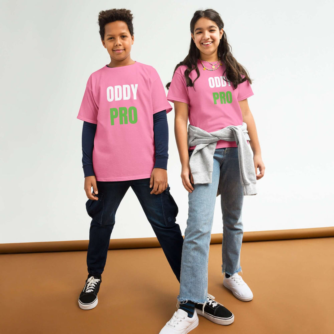 Two children wearing Oddy Pro youth classic t-shirt in pink, showcasing a stylish, comfortable look for kids.